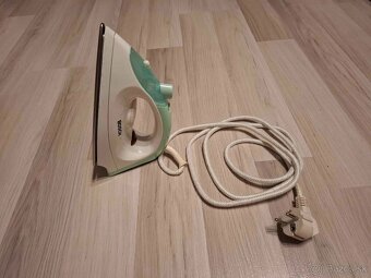 Žehličky Delos a Bosh - 2