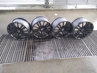 elektróny Range rover - 2