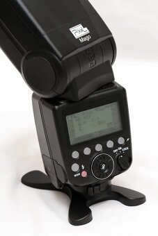 Predám blesk Pixel Mago Speedlite pre Canon - 2