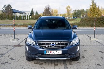 VOLVO XC60 (2015) - 2