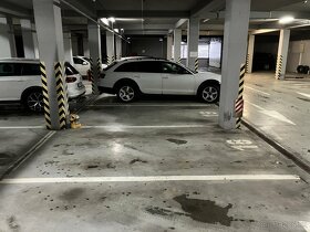 Parkovacie miesto v garáži v zime teplo v leto chladno - 2