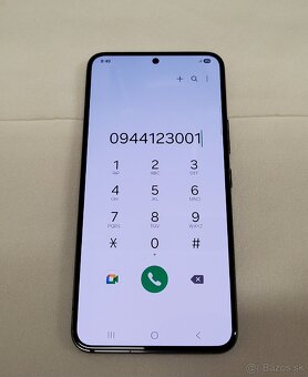 Samsung Galaxy S22 - 2