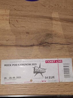 Rock pod kameňom - 2