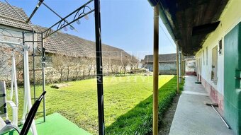 Rodinný dom s pozemkom 1183 m2 v Drahovciach pri Piešťanoch - 2