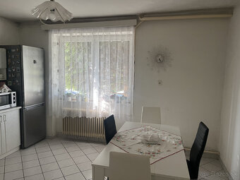 Na predaj 5 izbový,poschodový rodinný dom v Ohradoch - 2
