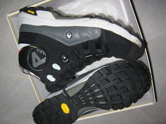 ALFA VIBRAM-GORETEX vel. 42 - 2