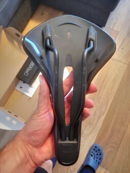 Sedlo Fizik Tempo Aliante R5 Large, šírka 155 mm - 2