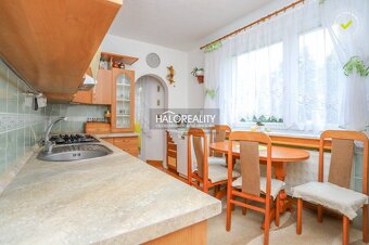 HALO reality - Predaj, trojizbový byt Považská Bystrica, SNP - 2