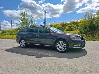 Volkswagen Passat Variant B7 DSG - 2