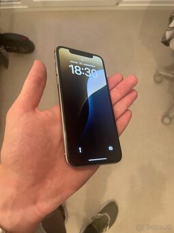 iPhone XS + AirPods 2 - 2