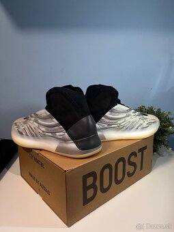 Yeezy Quantum 42 NOVÉ - 2