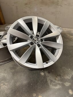 Hliníkové disky 5x112 R19 VW Lugano / VW Chennai - 2