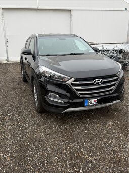 HYUNDAI TUCSON 1.7 CRDi - 2