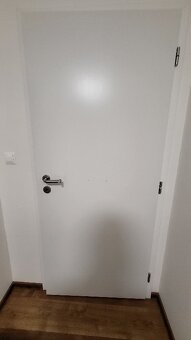 Biele dvere 80 cm prave a 60 cm ĺave - 2