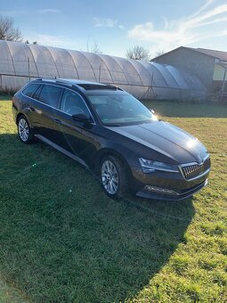 Škoda superb combi PREMIUM/Virtual/147kw/pano/webasto/ťažné - 2
