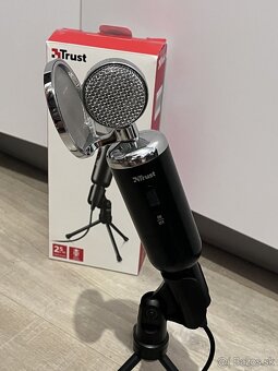 Predám stolový vlogovací mikrofon - 2