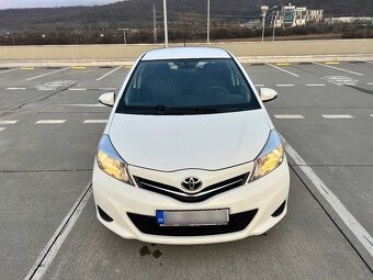 Toyota Yaris 1.0 VVT-i (51 kW) 2012 - 2