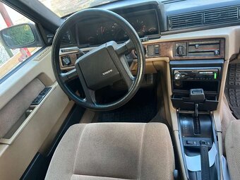 Sedačky Volvo 740 sedan. - 2