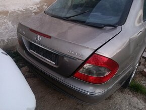 Mercedes W 211 320cdi 4 matic - 2