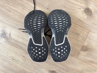 Predám Nike Invincible 3 - 2