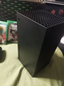 Xbox X 1TB SSD plus 2ovladace ,3hry - 2