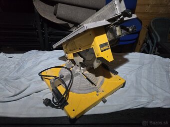 Dewalt pila - 2