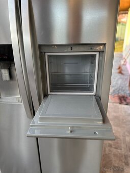 Americká chladnička LG - 2