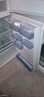 Chladnicka s mrazničkou - 2