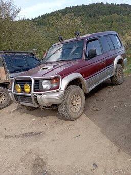 Mitsubishi Pajero - 2