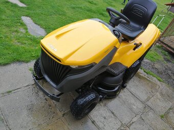 Záhradný traktor stiga - 2