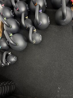 gumová podlaha ( podložka) do fitness 1x1,6mx10mm - 2