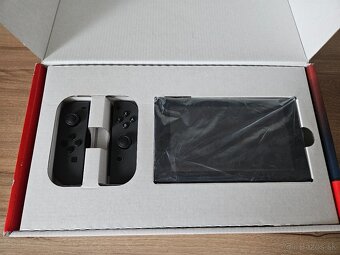 Nintendo Switch + Obal - 2