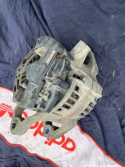 Predam bosch alternator na opel astra G - 2