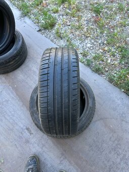 Dobrý deň, predám pneumatiky Značka: MICHELIN Rozmer: 215/45 - 2