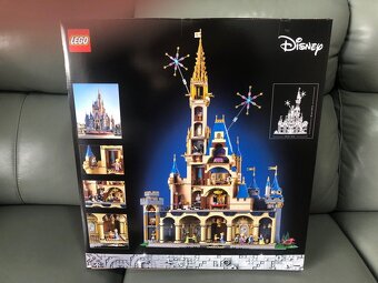 LEGO Disney - 43222 Disney Castle - 2