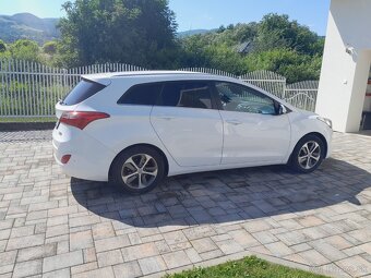 Hyundai i30 CW 1.6 CRDi 81kW r. 2017 - 2