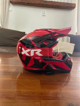 Motocrossová prilba - 2