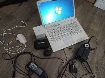Krabica s elektro, balík vhodný aj na Homeoffice :) - 2
