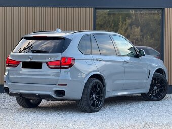 BMW X5 F15 40d xDrive M-Power | 400 koní | Nardo Grey fólia - 2