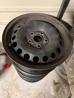 Plechace 5x112 6J R15 - 2
