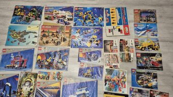 LEGO MIX 30 kg + návody, 9V VLAKY, Aquanauts a iné... - 2