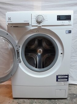Predám Pračku Electrolux 6kg - 2