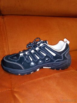 Predam pracovne topanky - 2