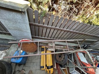 Železný rebrík 2,5m výška - 2