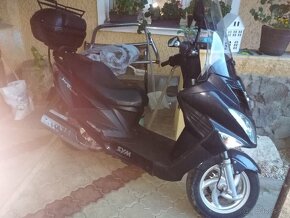 Maxi scooter Sym 125 - 2