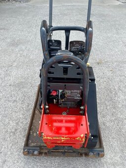 Vibračná doska BOMAG - 2
