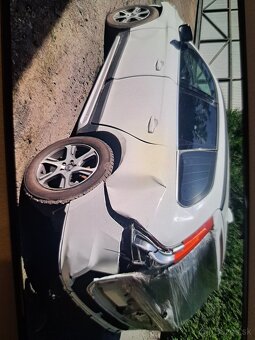 Predám havarované Volvo xc60 rok 2011 - 2