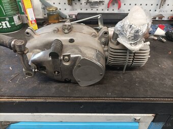 Predam motor na jawa pionier - 2