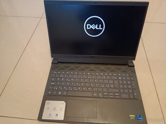 Notebook Dell G15 5511 - 2