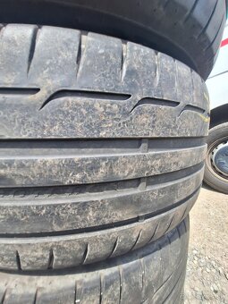 Dunlop 225/40r18 - 2